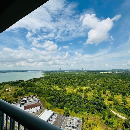 Teega Suites, Puteri Harbour, Iskandar Puteri Nusajaya  Exteriör bild
