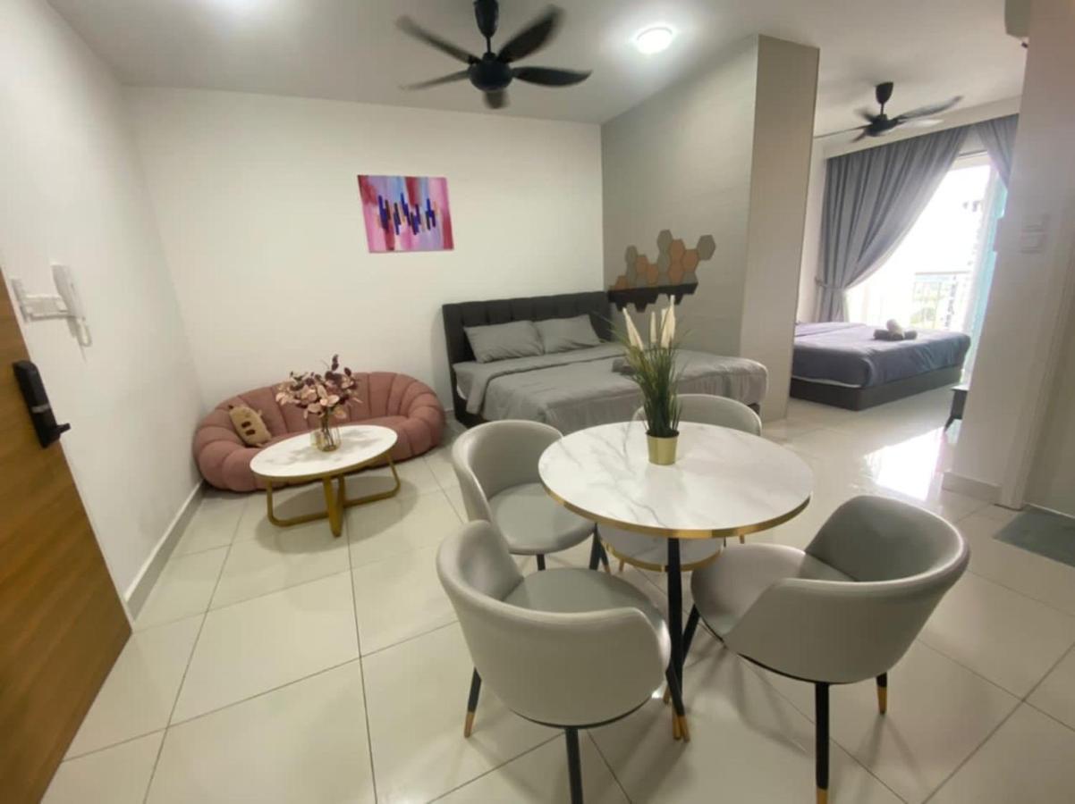 Teega Suites, Puteri Harbour, Iskandar Puteri Nusajaya  Exteriör bild